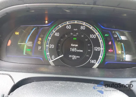 2014 Honda Accord Hybrid Touring z USA, uszkodzony, nr VIN 1HGCR6F72EA010462